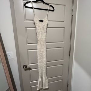 Ruffle bottom bodycon dress